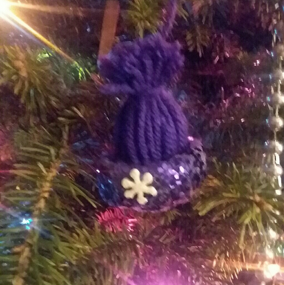 Little Yarn Tobaggon Hat Ornaments